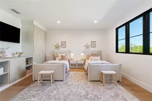 4645 Westchester, Woodland Hills, CA 91364 - Photo 24