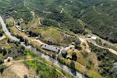 42135 San Francisquito Canyon Rd, Lake Hughes, CA 93532 - Photo 26