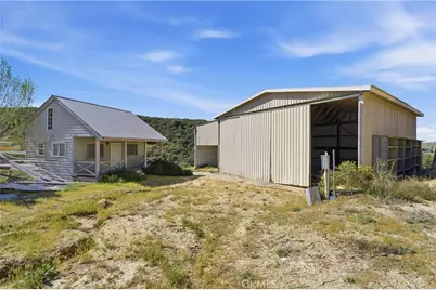 42135 San Francisquito Canyon Rd, Lake Hughes, CA 93532 - Photo 16