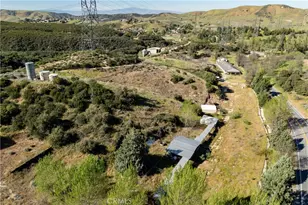 42135 San Francisquito Canyon Rd, Lake Hughes, CA 93532 - Photo 48