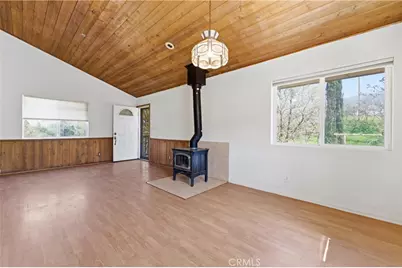 42135 San Francisquito Canyon Rd, Lake Hughes, CA 93532 - Photo 12