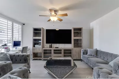 10231 Independence #C17, Chatsworth, CA 91311 - Photo 6