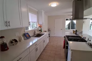 11662 Glamis St, Sylmar, CA 91342 - Photo 8