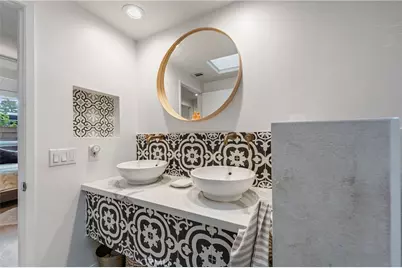 17042 Lisette, Granada Hills, CA 91344 - Photo 14