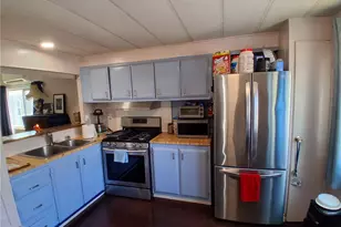 10471 Glenoaks Blvd, Pacoima, CA 91331 - Photo 6
