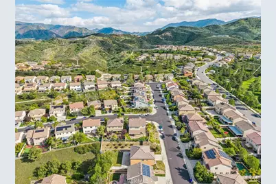 27054 Mountain Willow Court, Canyon Country, CA 91387 - Photo 38