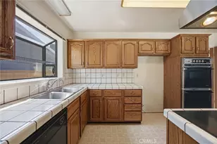 15906 Tuba St, Granada Hills, CA 91343 - Photo 10