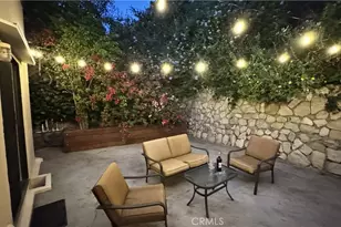 2364 Canyon Dr, Los Angeles, CA 90068 - Photo 4