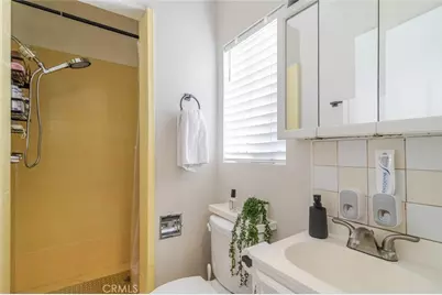 17268 San Fernando Mission Boulevard, Granada Hills, CA 91344 - Photo 30