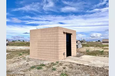 38960 12th Street E, Palmdale, CA 93550 - Photo 20