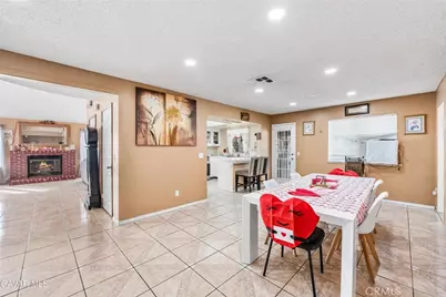 43903 11th, Lancaster, CA 93535 - Photo 12