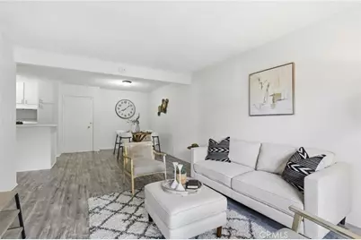 18620 Hatteras #276, Tarzana, CA 91356 - Photo 2