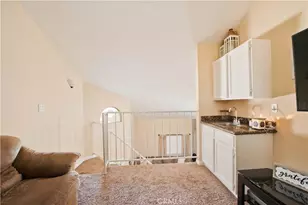 19804 Sandpiper Pl, Newhall, CA 91321 - Photo 14