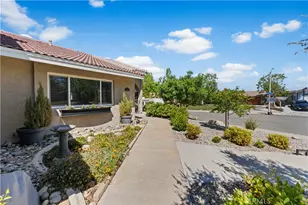 6205 Corinthian Pl, Lancaster, CA 93536 - Photo 4
