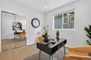 11912 Laurelwood Dr, Studio City, CA 91604 - Photo 16