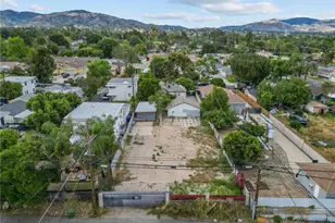 17518 Los Alimos, Granada Hills, CA 91344 - Photo 28