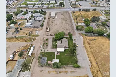 253 E McKee, Bakersfield, CA 93307 - Photo 36