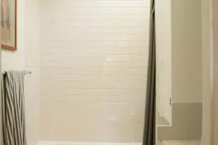 19950 Collier St, Woodland Hills, CA 91364 - Photo 32