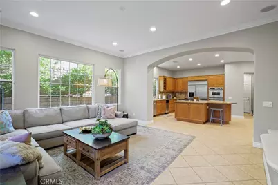 27018 Woodlands Dr, Valencia, CA 91355 - Photo 8