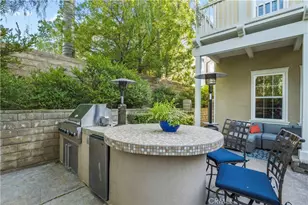 27018 Woodlands Dr, Valencia, CA 91355 - Photo 52