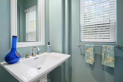 27018 Woodlands Dr, Valencia, CA 91355 - Photo 24