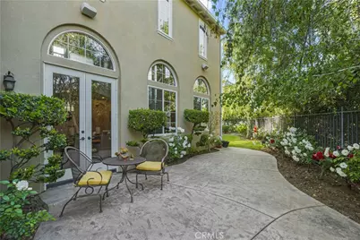 27018 Woodlands Dr, Valencia, CA 91355 - Photo 50