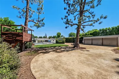 5823 Lubao Avenue, Woodland Hills, CA 91367 - Photo 4