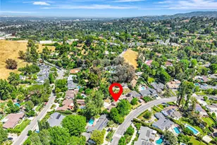 20555 Dumont St, Woodland Hills, CA 91364 - Photo 12