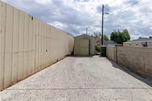 14648 Covello, Van Nuys, CA 91405 - Photo 18