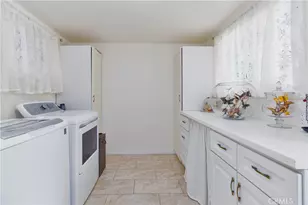14648 Covello, Van Nuys, CA 91405 - Photo 28