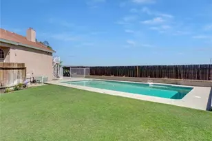 8400 Winlock, Bakersfield, CA 93312 - Photo 2