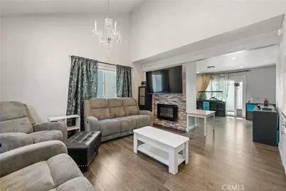 9946 Owensmouth #9, Chatsworth, CA 91311 - Photo 6