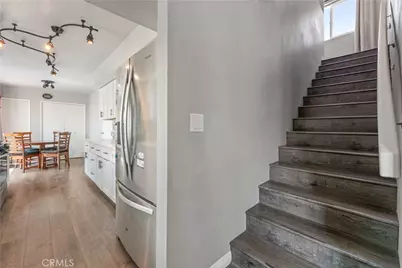 9946 Owensmouth, Chatsworth, CA 91311 - Photo 12