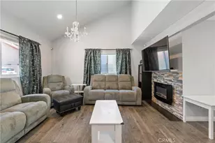 9946 Owensmouth, Chatsworth, CA 91311 - Photo 2