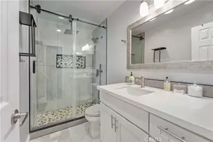 9946 Owensmouth, Chatsworth, CA 91311 - Photo 14