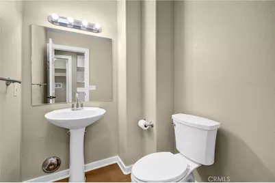 566 Hooper, Simi Valley, CA 93065 - Photo 14