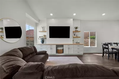 25523 Norfork Place, Saugus, CA 91350 - Photo 2