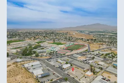 16650 Mojave Dr, Victorville, CA 92395 - Photo 16