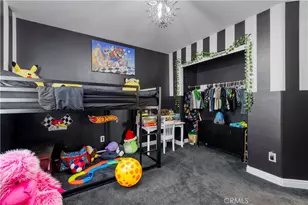 19354 Laroda, Saugus, CA 91350 - Photo 48