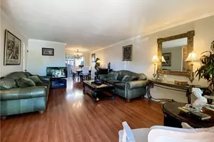 17041 Roscoe Blvd, Northridge, CA 91325 - Photo 2