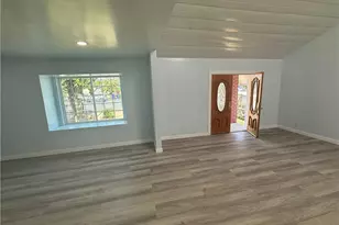 295 Sparks, Bakersfield, CA 93307 - Photo 32