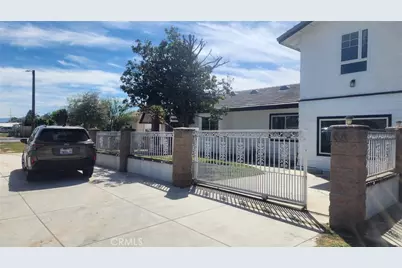 295 Sparks, Bakersfield, CA 93307 - Photo 2