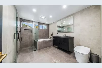 1001 Via Alta, Burbank, CA 91501 - Photo 24