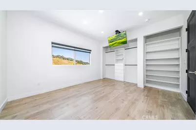 1001 Via Alta, Burbank, CA 91501 - Photo 28