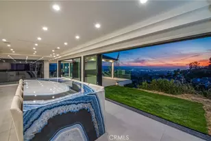 1001 Via Alta, Burbank, CA 91501 - Photo 10