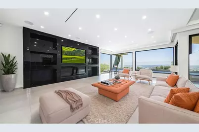 1001 Via Alta, Burbank, CA 91501 - Photo 12