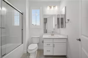 8327 N Mariposa Ct, Canoga Park, CA 91304 - Photo 22