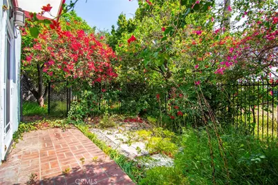 3036 Surry Street, Los Angeles, CA 90027 - Photo 22