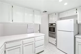 7625 Reseda, Reseda, CA 91335 - Photo 6