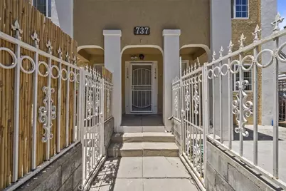 737 N Ridgewood Place, Los Angeles, CA 90038 - Photo 18